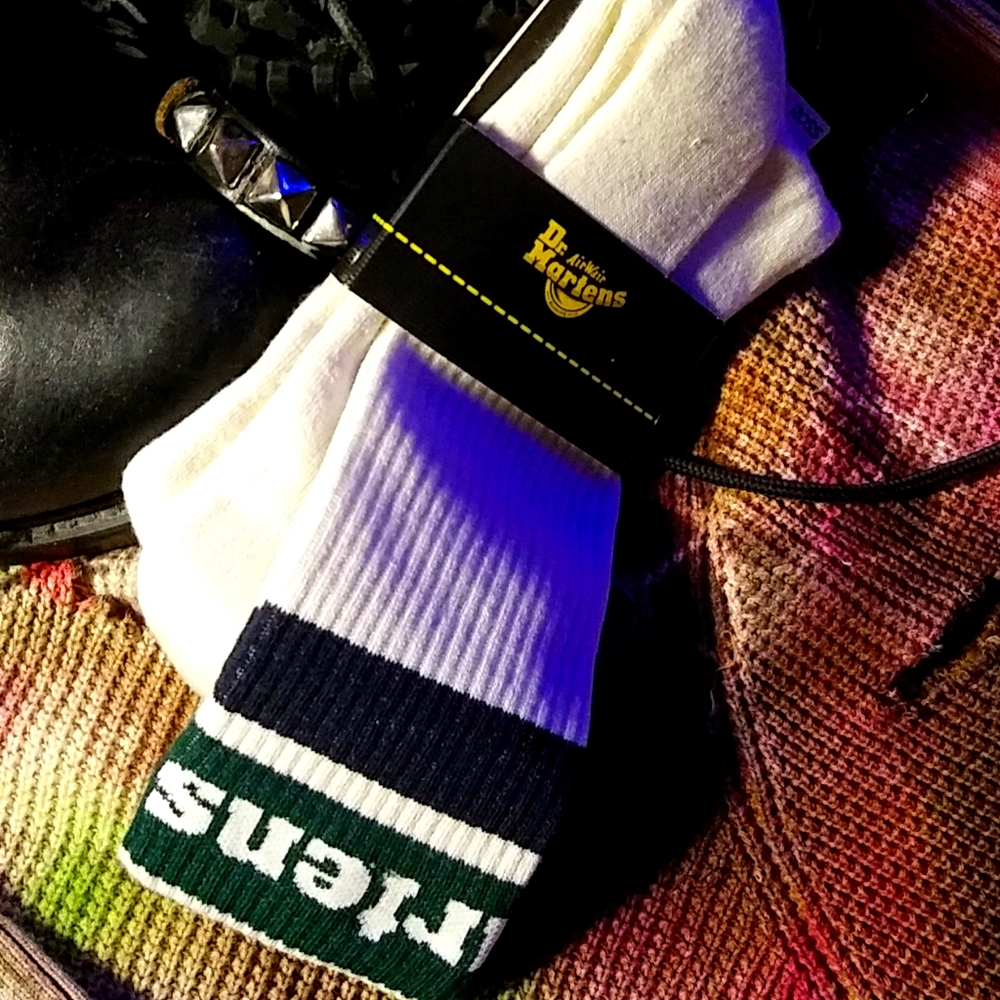 DOC Dr Marten LOGO Socks 11-14 L LARGE GREEN Cream